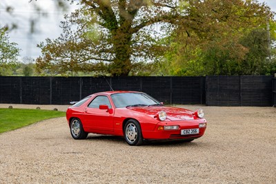 Lot 111 - 1990 Porsche 928 S4