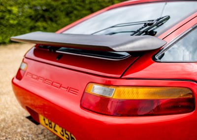 Lot 111 - 1990 Porsche 928 S4