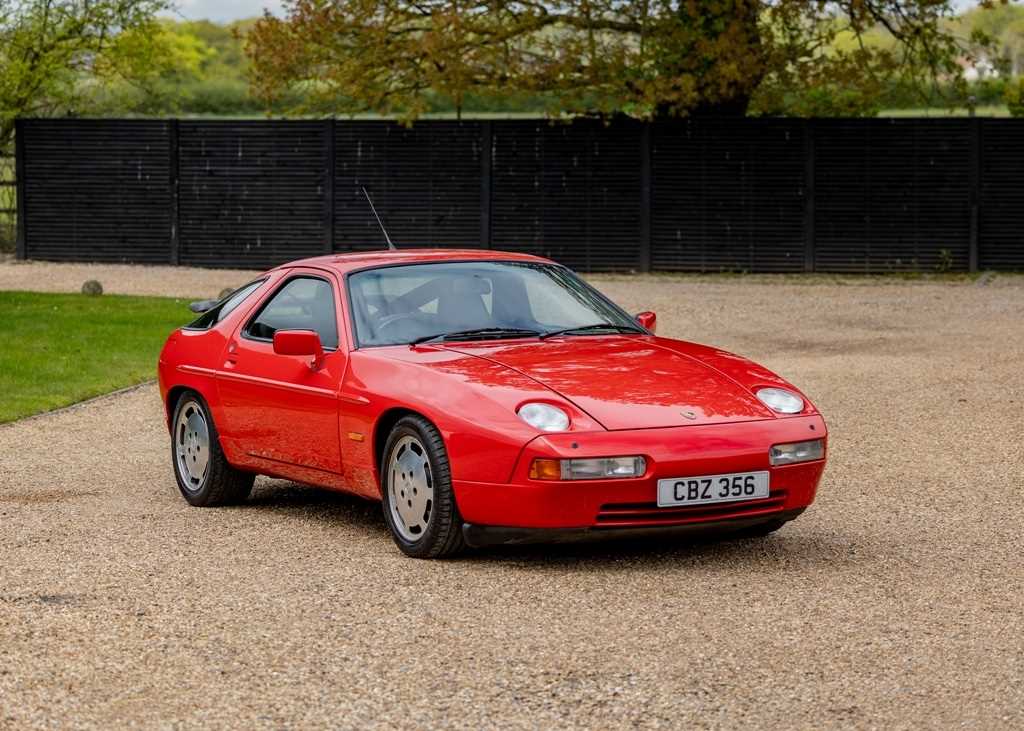 Lot 111 - 1990 Porsche 928 S4