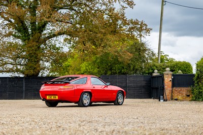 Lot 111 - 1990 Porsche 928 S4