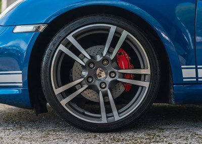 Lot 112 - 2011 Porsche Cayman R