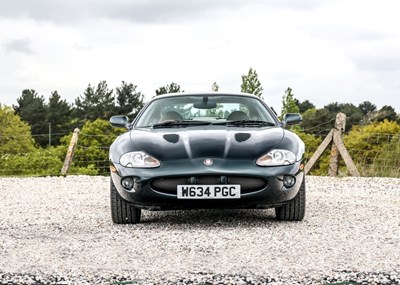 Lot 198 - 2000 Jaguar XKR Coupé