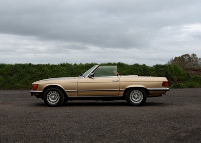 Lot 260 - 1985 Mercedes-Benz 280 SL
