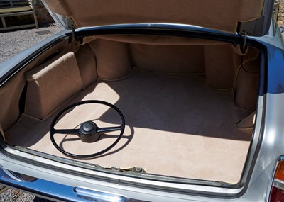 Lot 110 - 1976 Rolls-Royce Silver Shadow