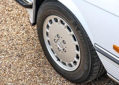 Lot 220 - 1989 Mercedes-Benz 300 SL