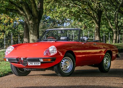 Lot 122 - 1975 Alfa Romeo 2000 Spider Veloce