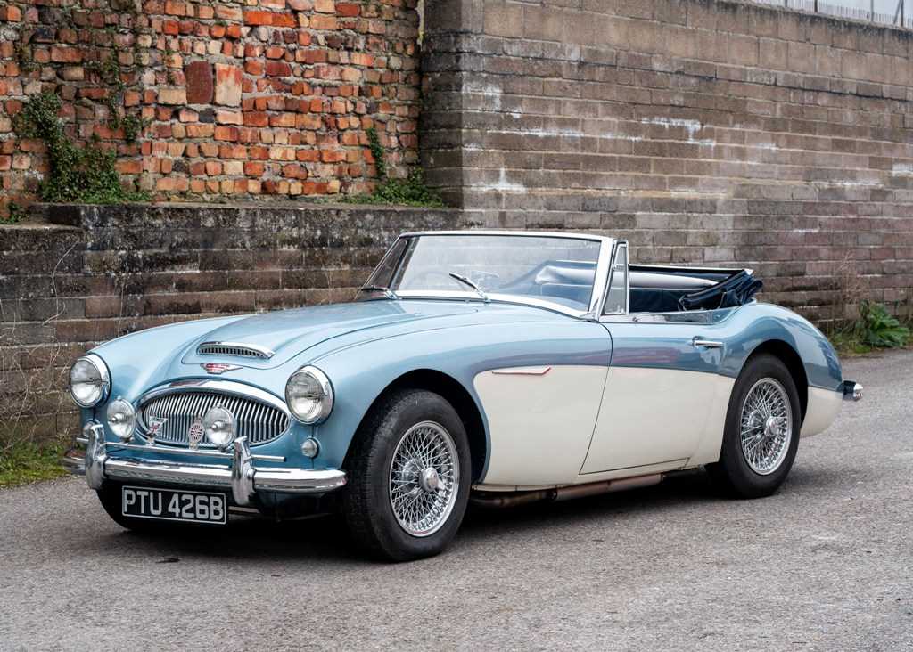 Lot 158 - 1963 Austin Healey 3000 Mk. IIA BJ7