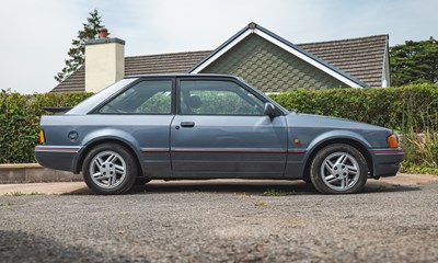 Lot 166 - 1987 Ford Escort XR3i
