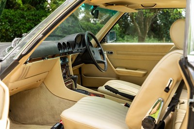 Lot 255 - 1984 Mercedes-Benz 500 SL