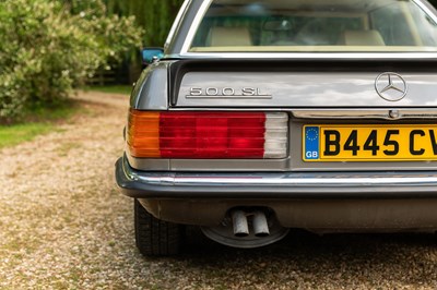 Lot 255 - 1984 Mercedes-Benz 500 SL