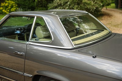 Lot 255 - 1984 Mercedes-Benz 500 SL