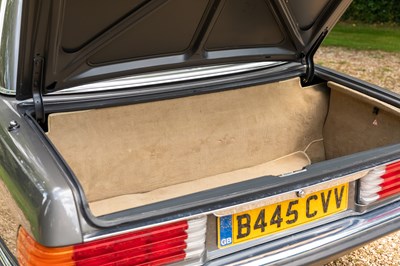 Lot 255 - 1984 Mercedes-Benz 500 SL
