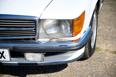 Lot 261 - 1986 Mercedes-Benz 560SL