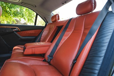 Lot 106 - 1999 Mercedes-Benz S500
