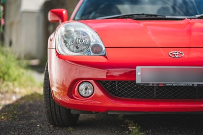 Lot 103 - 2004 Toyota MR2