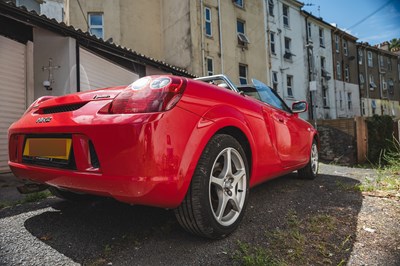 Lot 103 - 2004 Toyota MR2