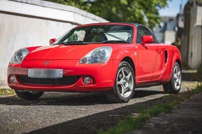 Lot 103 - 2004 Toyota MR2
