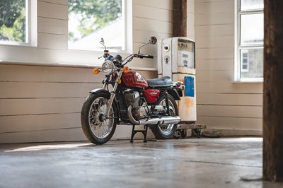 Lot 206 - 1976 Suzuki GT500
