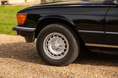Lot 285 - 1983 Mercedes-Benz 380SL / 500SL