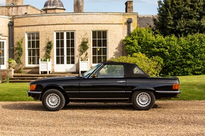 Lot 285 - 1983 Mercedes-Benz 380SL / 500SL