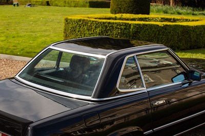Lot 285 - 1983 Mercedes-Benz 380SL / 500SL
