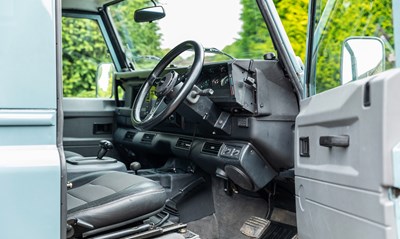 Lot 242 - 2002 Land Rover 90 Defender Overfinch