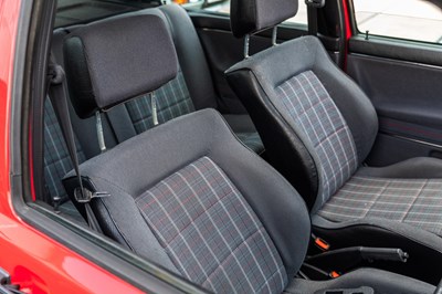 Lot 102 - 1989 Volkswagen Golf GTi 16V