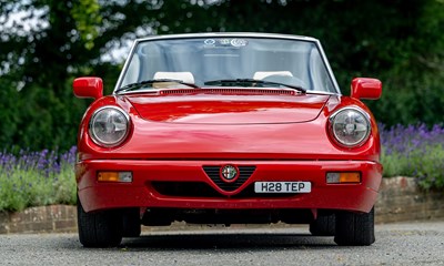 Lot 130 - 1990 Alfa Romeo Spider 2.0