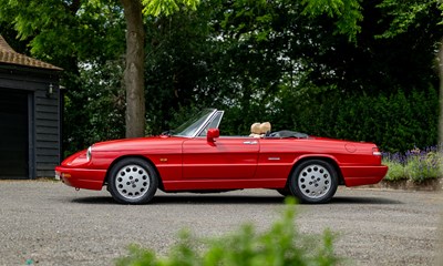 Lot 130 - 1990 Alfa Romeo Spider 2.0