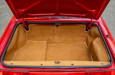 Lot 130 - 1990 Alfa Romeo Spider 2.0