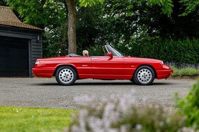 Lot 130 - 1990 Alfa Romeo Spider 2.0