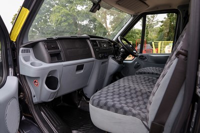 Lot 251 - 2009 Ford Transit Custom Sport Van