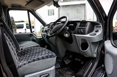 Lot 251 - 2009 Ford Transit Custom Sport Van