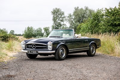 Lot 227 - 1966 Mercedes-Benz 230SL Pagoda