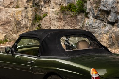 Lot 115 - 1995 MG RV8