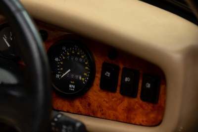 Lot 115 - 1995 MG RV8