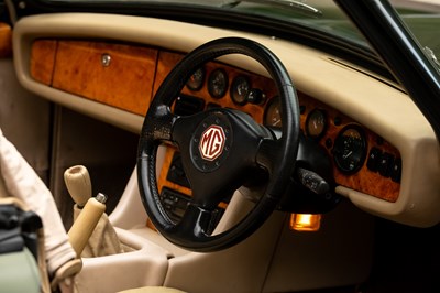 Lot 115 - 1995 MG RV8