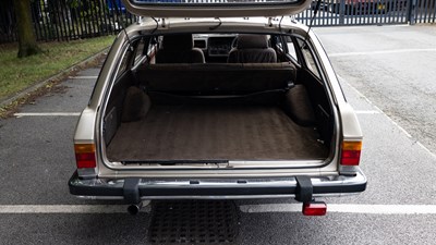 Lot 120 - 1983 Ford Granada Ghia Estate (2.8-litre)