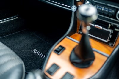 Lot 117 - 1976 Triumph Stag