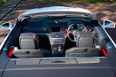 Lot 123 - 2015 Mercedes-Benz SL400 Mille Miglia 417 Edition