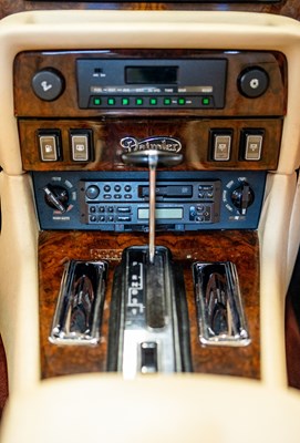 Lot 107 - 1990 Daimler Double Six Series III