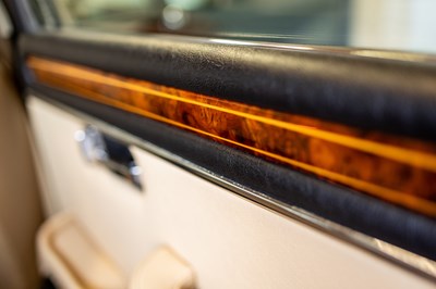 Lot 107 - 1990 Daimler Double Six Series III