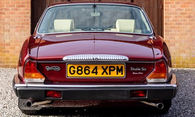 Lot 107 - 1990 Daimler Double Six Series III
