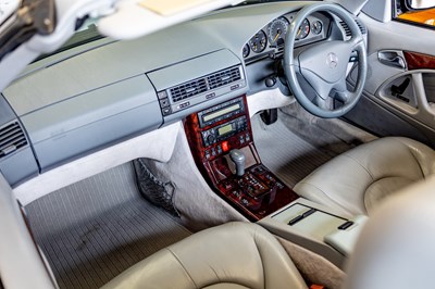 Lot 259 - 1999 Mercedes-Benz SL500