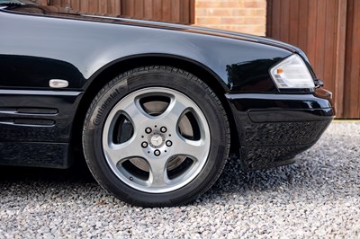 Lot 259 - 1999 Mercedes-Benz SL500