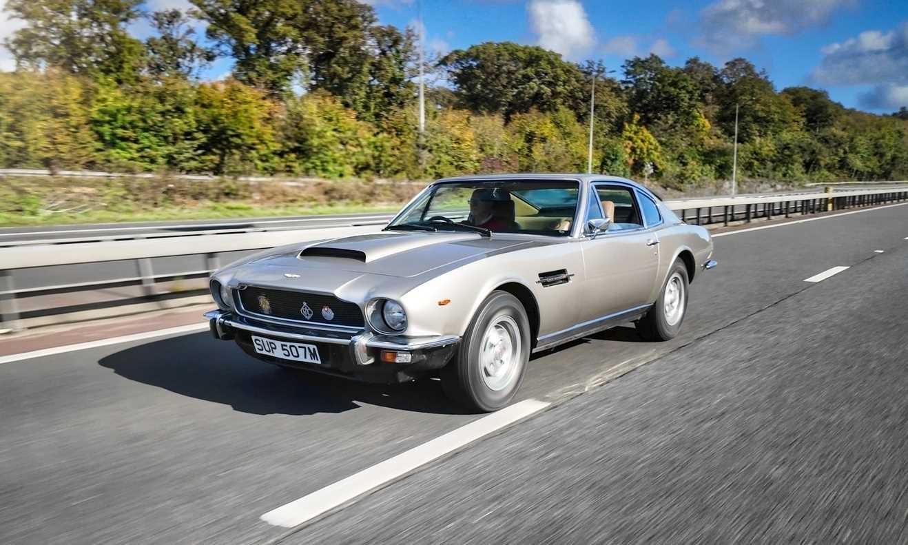 Lot 213 - 1974 Aston Martin V8 Series III