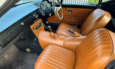 Lot 136 - 1999 Z GT by Classic Coachworks