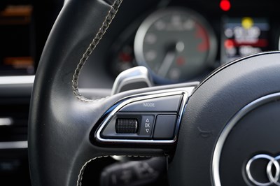 Lot 255 - 2014 Audi SQ5 3.0 V6 Turbo