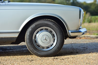 Lot 155 - 1968 Mercedes-Benz 280 SL Pagoda