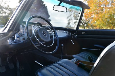 Lot 155 - 1968 Mercedes-Benz 280 SL Pagoda